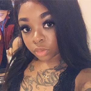 Meet your Posher, Dora